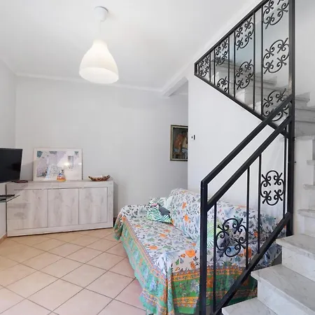 The Family Free Parking In * אלסיו